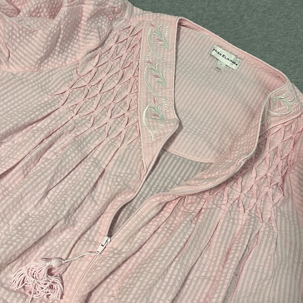 Miss Elaine House Dress Robe Large Pink Seersucker Lounge Grandma Grunge Lounge - Picture 4 of 12